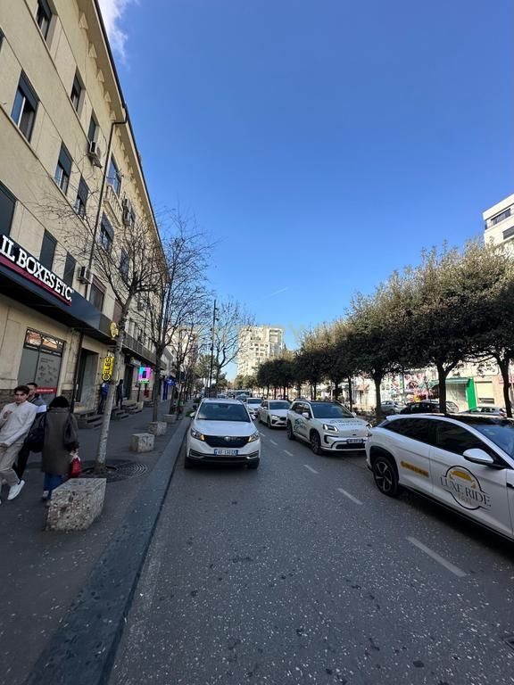 BLV. ZOGU I PARE, VENDIAMO 2 APPARTAMENTI 2+1!