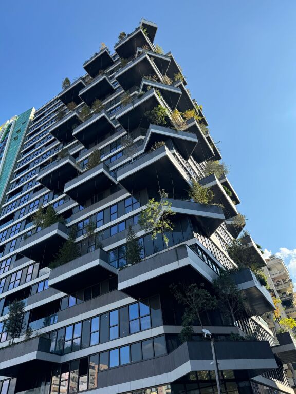 Apartament 3+1+2 me Qira në Vertical Forest – Ideal për Zyra!