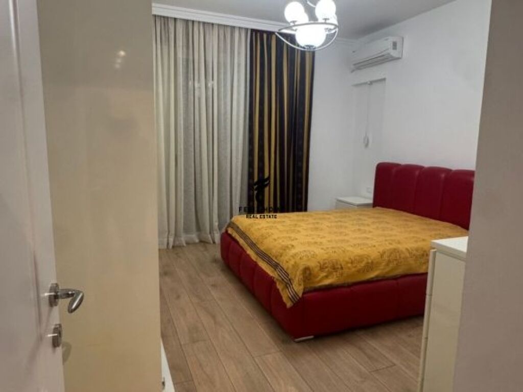 APARTAMENT ME QERA 2+1 MYSLYM SHYRI 90.000 LEKE FH-59092