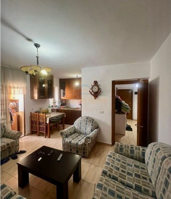 🏠 Vendesi 3+1 in "Karl Gega" – Posizione Eccellente &amp; Con Ipoteca! 📍