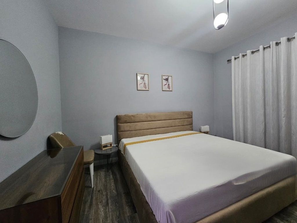 JEPET ME QIRA APARTAMENT 2+1+GARDEROB NE SAUK 650 € /Muaj
