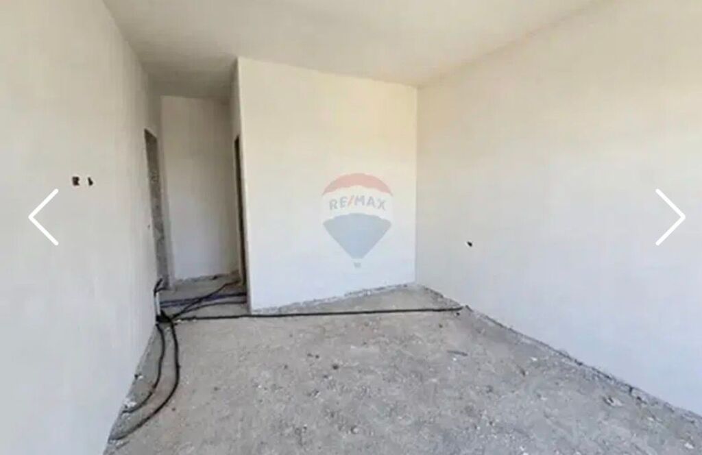 Apartament 2+1+2 +Post Parkimi ne Shitje