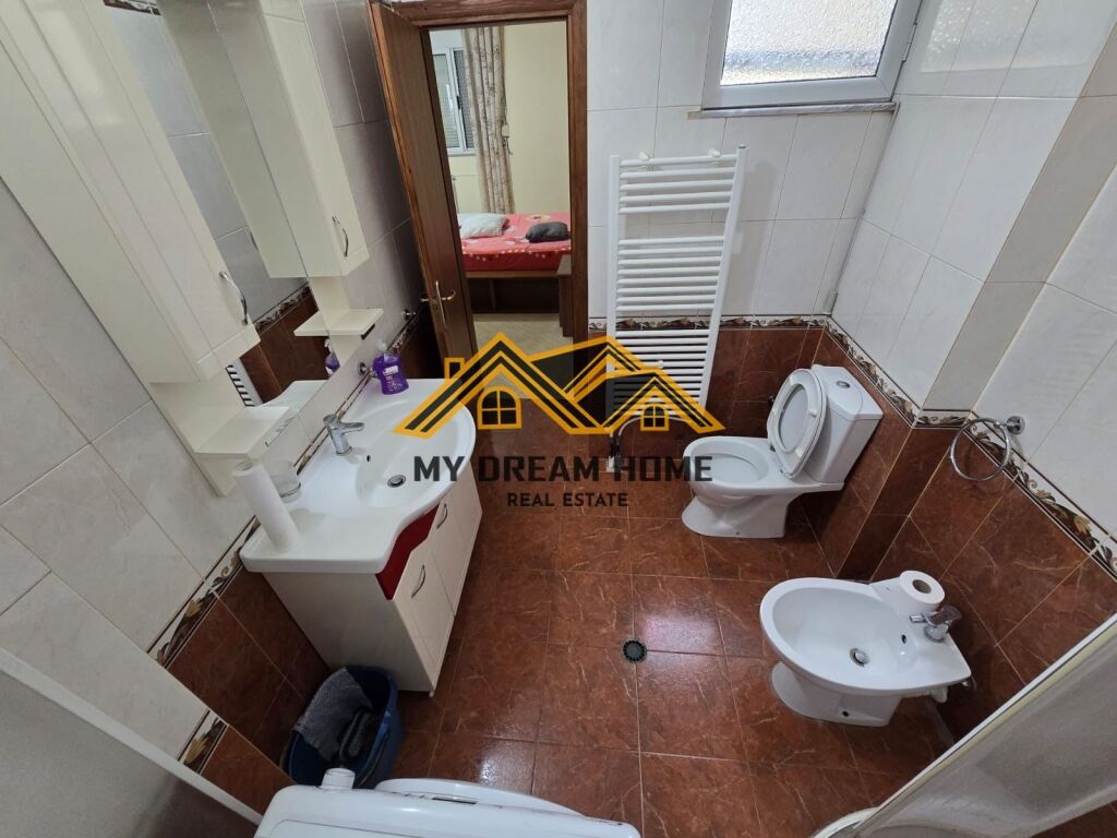 SHITET APARTAMENT 2+1+2 NE DURRES PAMJE DETI!