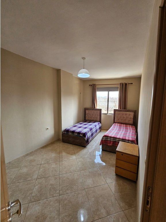 Shitet apartament 115 m2 prane 'Kafja e Rremes"!
