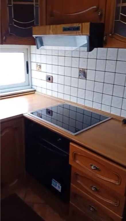 Apartament ne shitje 2+kuzhine me vehte 📍Xhamllik, prane Rossmann Lala