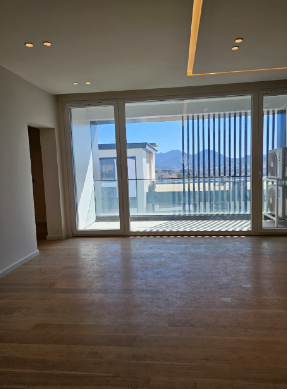 ▫️ SHITET APARTAMENT 3+1 – PRANË TEG