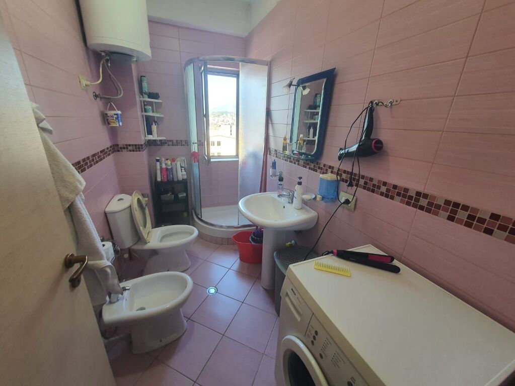 For rent 1+1 Allias 35,000 leke