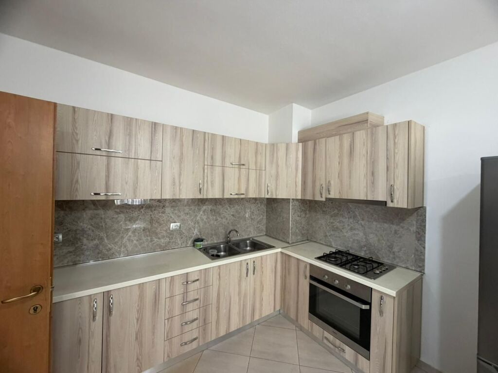 Qira, Apartament 2+1, Spitali, Durrës