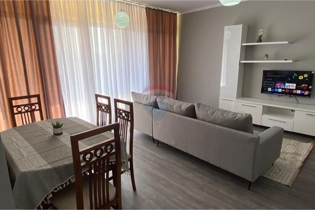 Apartament 1+1 me qira Bulevardi Ri