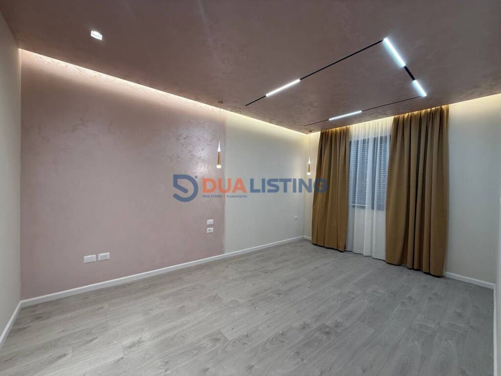 Ofrojme me qira ambjent zyre tek Liqeni i thate