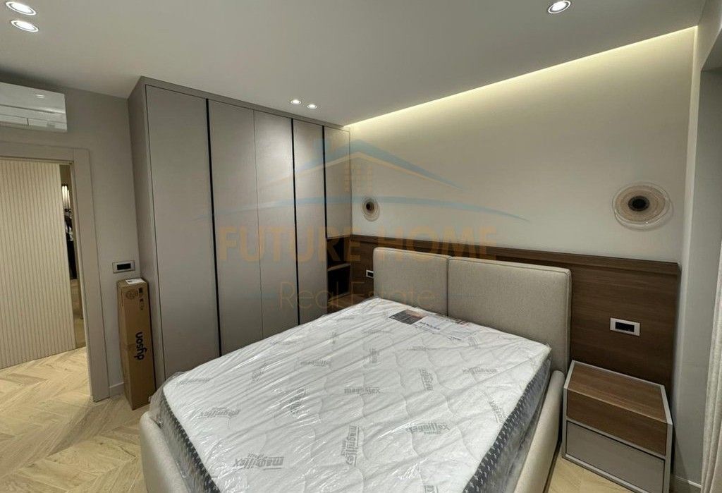 Tirane, jepet me qera apartament 1+1 Kati 4, 65 m² 850 € (Myslym Shyri)
