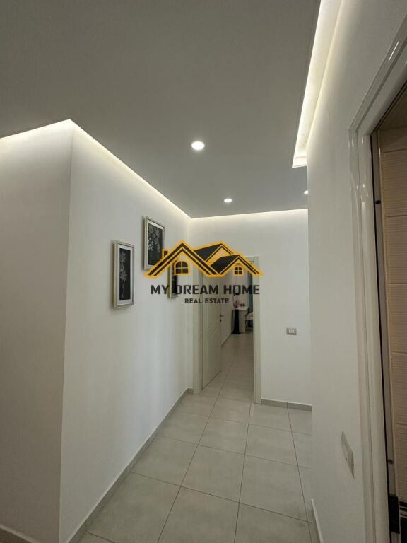 JEPET ME QIRA APARTAMENT 2+1 PLAZH DURRES