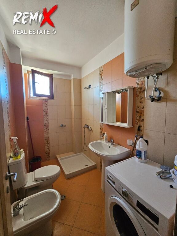 JEPET ME QERA  APARTAMENT 2+1+2 + DEPO  PRANE ISH URT