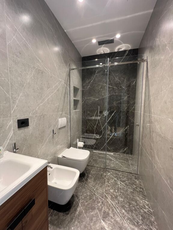 Apartment 1+1 for rent on Elbasani Street.