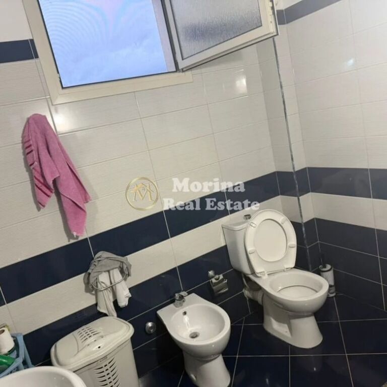 Qera | Shtëpi private 2 + 1 | Sauk | 400 €/muaj