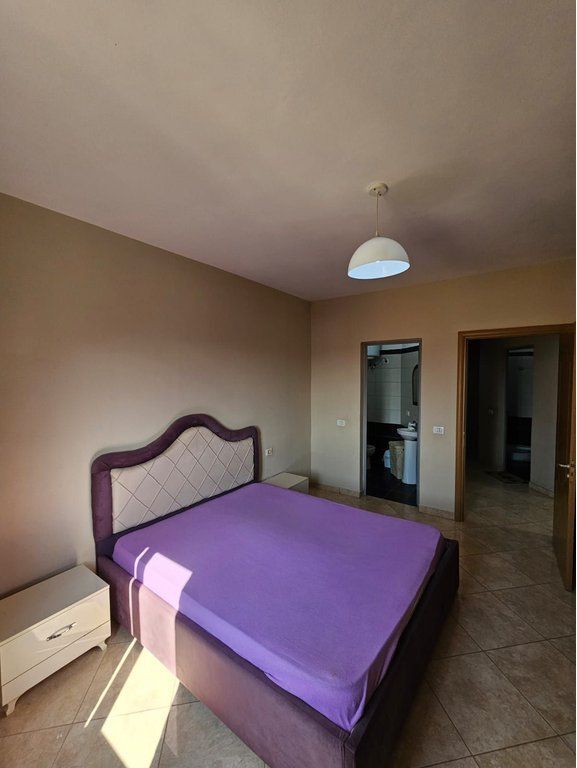 Shitet apartament 115 m2 prane 'Kafja e Rremes"!
