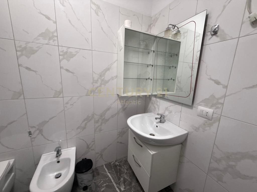 Apartament 1+1 Me Qira në Rruga e re e Portit, Durrës - 500€ | 71 m²