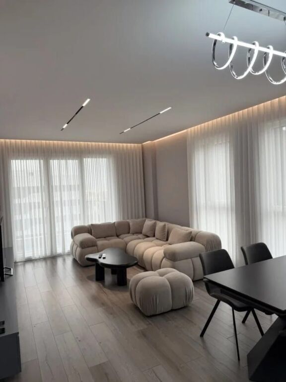 2+1,i mobiluar te fiori di bosko,don bosko,850 euro