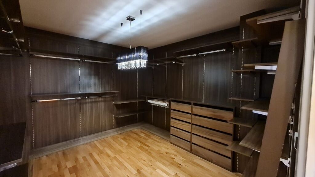 VILE LUKSOZE PER SHITJE TEK ZONA TEG