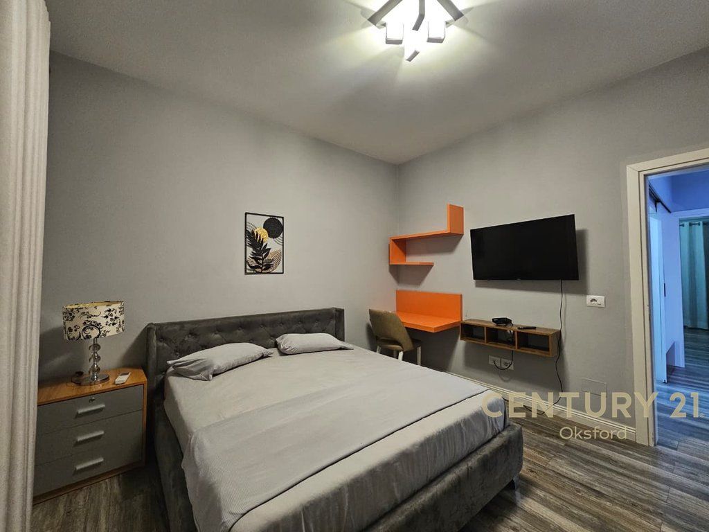 JEPET ME QIRA APARTAMENT 2+1+GARDEROB NE SAUK 650 € /Muaj Sip. Totale  110m2