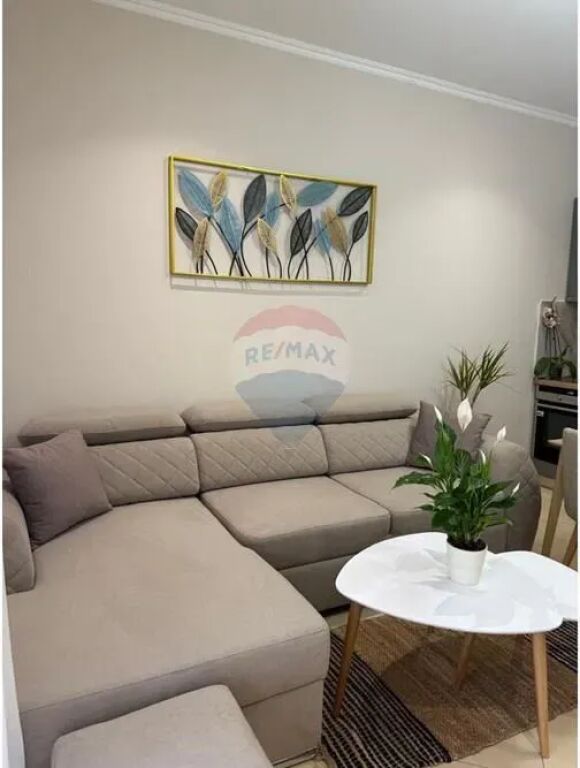 Apartament 1+1 per qira tek RRuga e Kavajes!