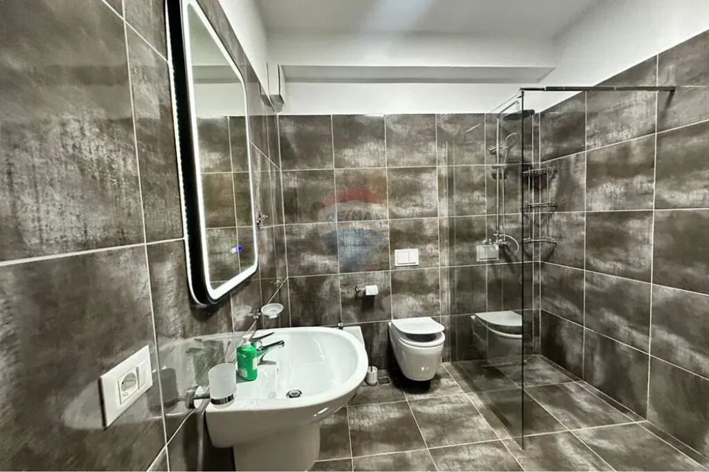 Apartament 1+1 me qira në Myslym Shyr