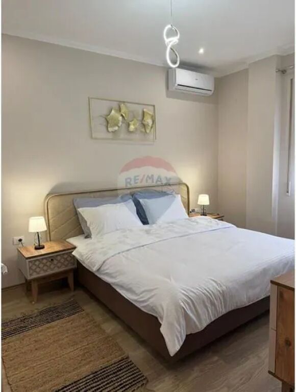 Apartament 1+1 per qira tek RRuga e Kavajes!