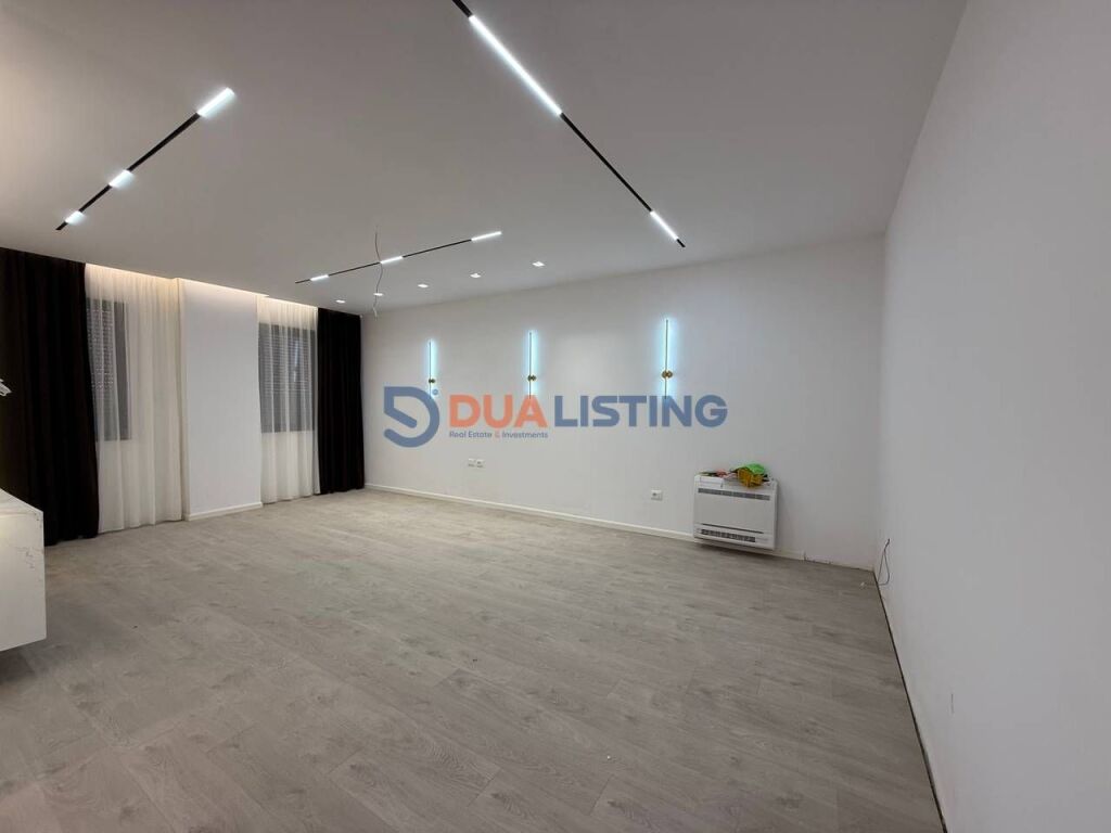 Ofrojme me qira ambjent zyre tek Liqeni i thate