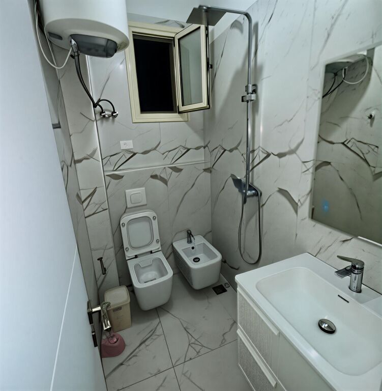 Appartamento in Affitto 2+1 – Selitë e Vogël (vicino al Palazzo con Frecce)!