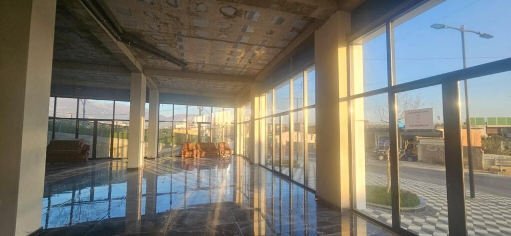 Ambient biznesi me Qira ne Paskuqan