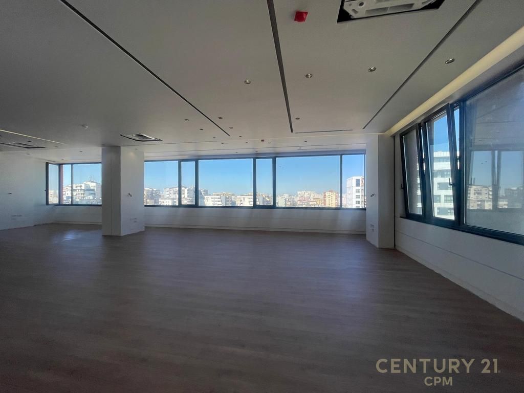 OFFICE FOR RENT AT DELIJORGJI COMPLEX!!