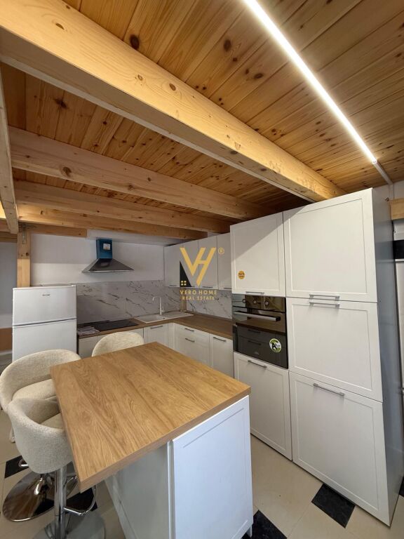 JEPET APARTAMENT 1+1 ME QERA TE RRUGA E DIBRES 65.000 LEKE