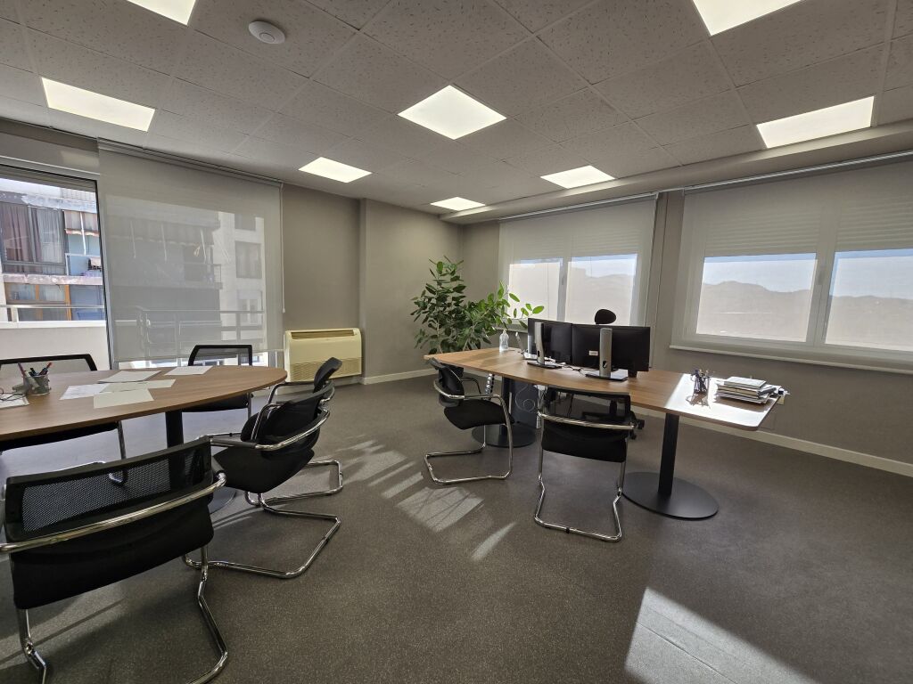 Office for Rent in Bllok