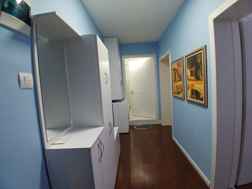 1+1, 4th floor existing building, Durres street, 500 euros