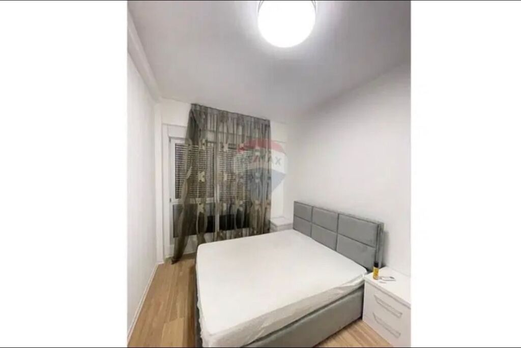 Apartament 1+1 me qera 21 Dhjetori Kontakti

