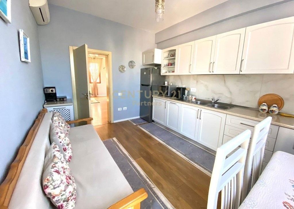 APARTMENT 2+1, VASIL SHANTO