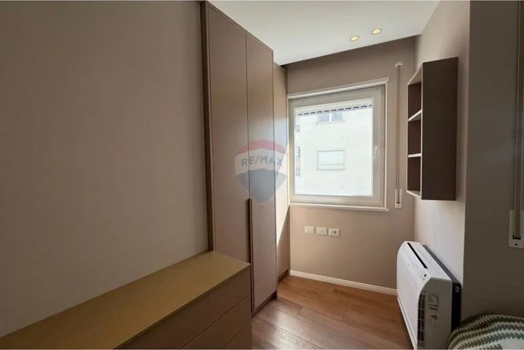 APARTAMENT 2+1 PER QIRA TEK DONIKA CENTER,Rruga Mine Peza
