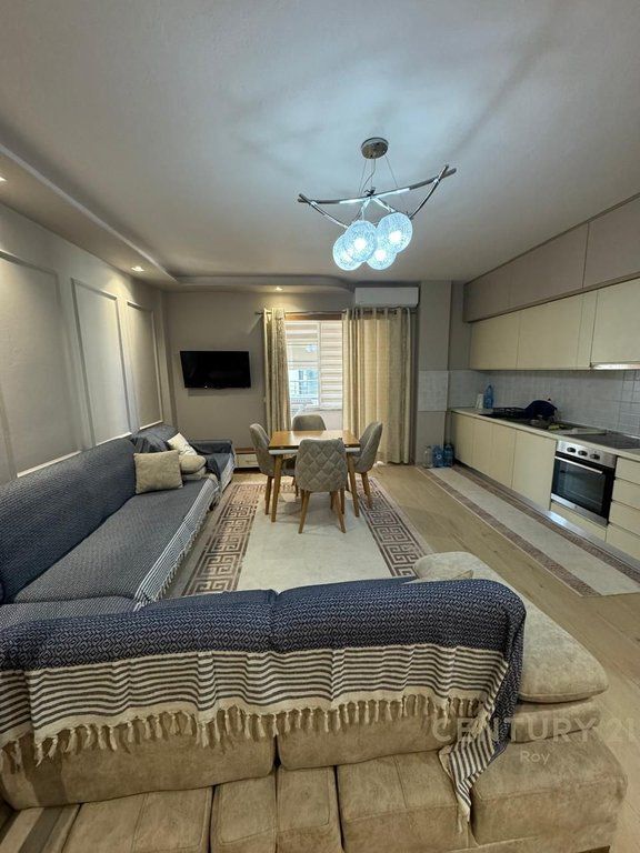 JEPET ME QIRA 1+1 NE SHKEMBIN E KAVAJES