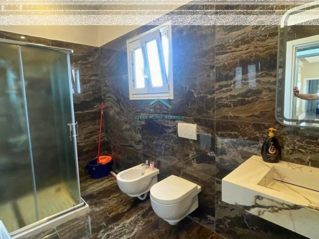 Jepet me Qera Penthouse Luksoze – Ish Kombinati, Vlore