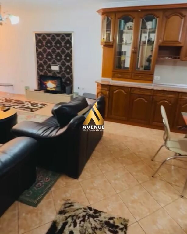 Apartament 2+1+2 me qera – Zogu i Zi, përballë karburant Gazheli, Tiranë