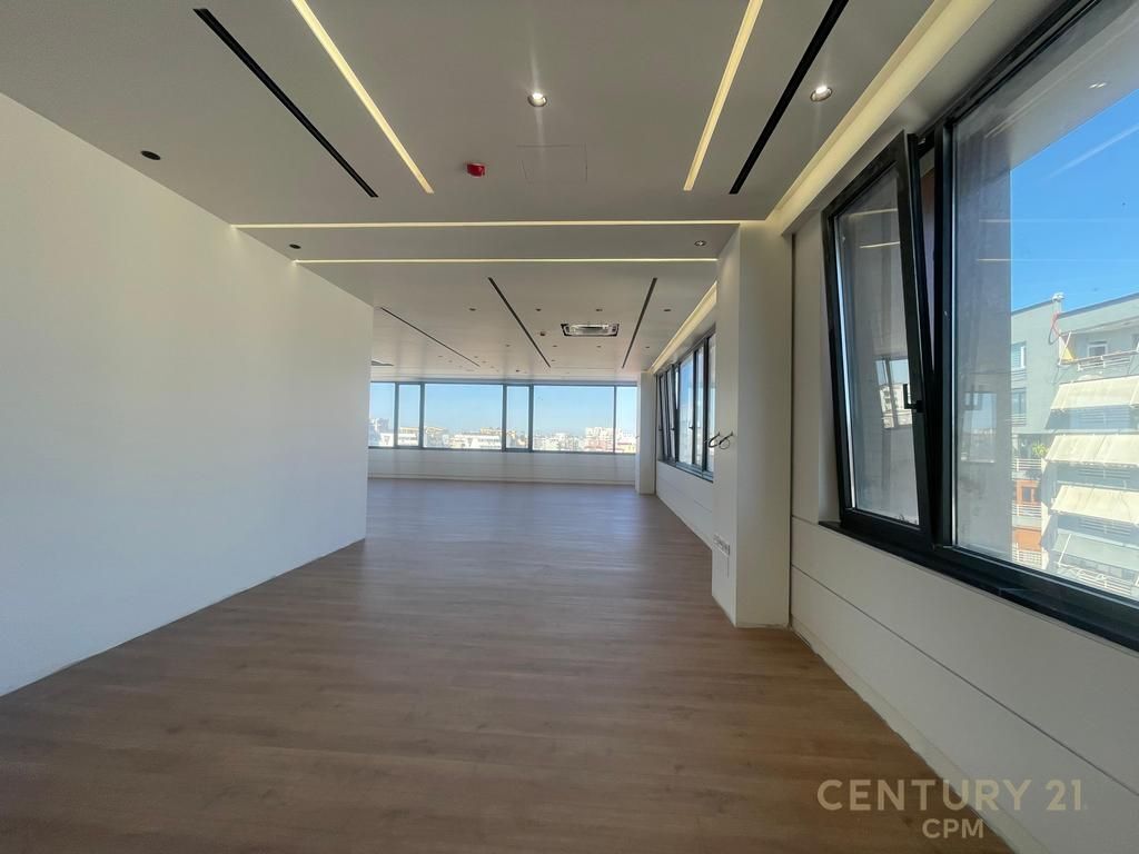 OFFICE FOR RENT AT DELIJORGJI COMPLEX!!