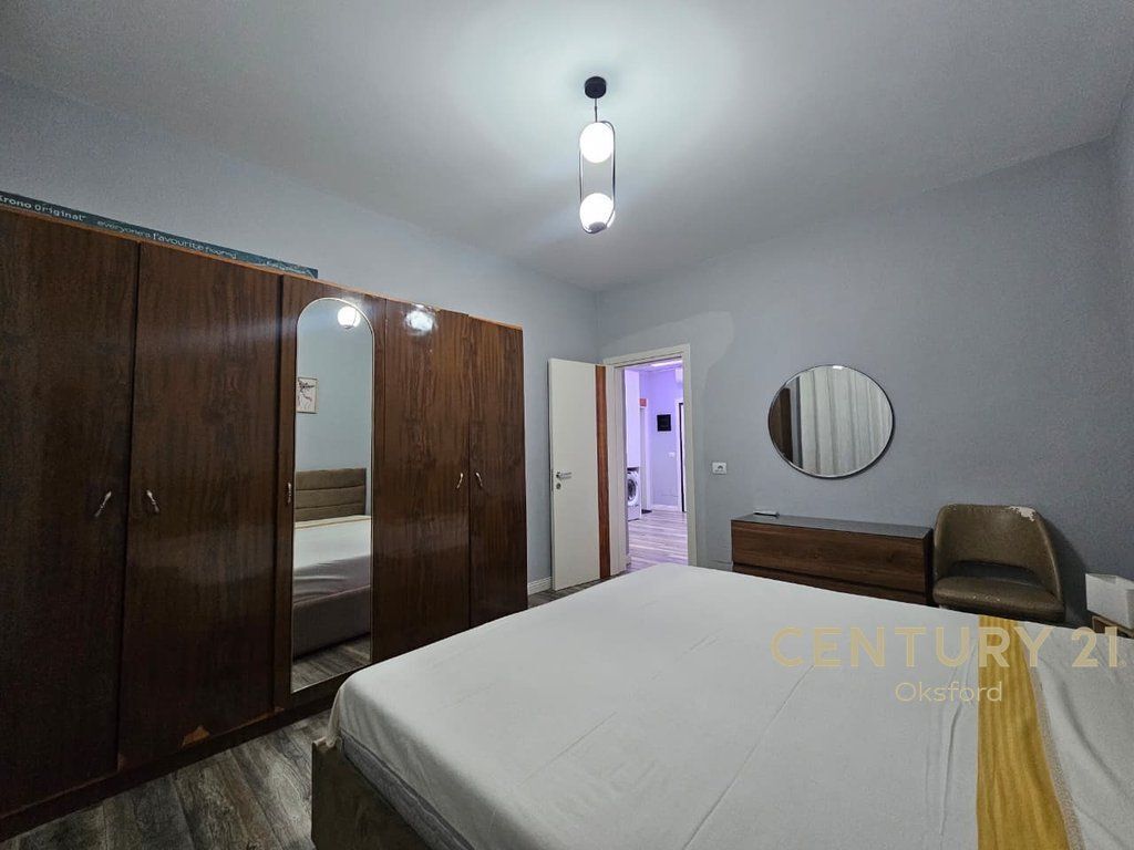 JEPET ME QIRA APARTAMENT 2+1+GARDEROB NE SAUK 650 € /Muaj Sip. Totale  110m2