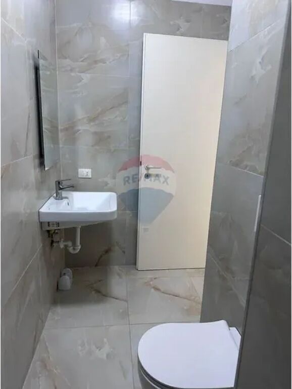 Apartament 2+1 me qera Kompleksi Kontakt