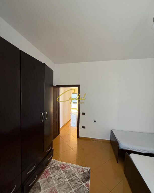 APARTAMENT ME QIRA 1+1 21 DHJETORI 450 EURO