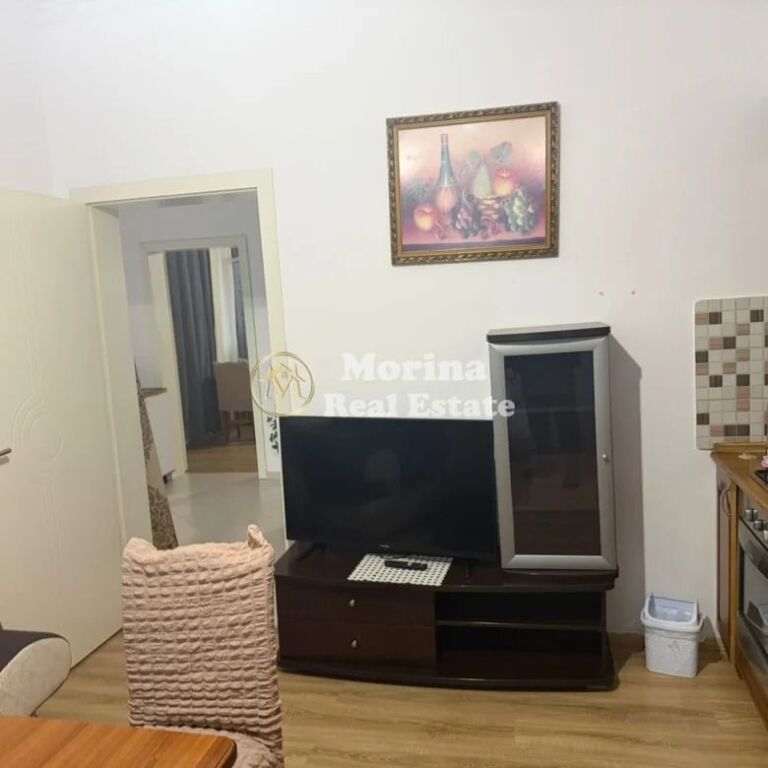 Qera | Shtëpi private 2 + 1 | Sauk | 400 €/muaj