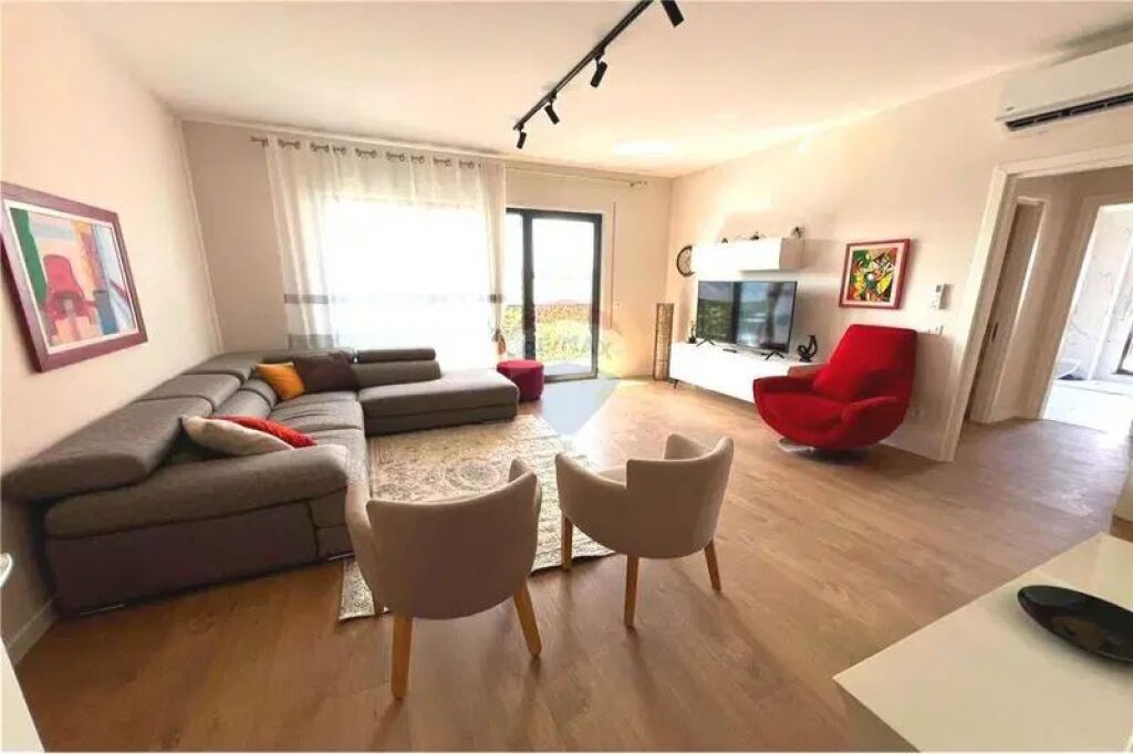 APARTAMENT 2+1 ME QIRA MYSLYM SHYRI