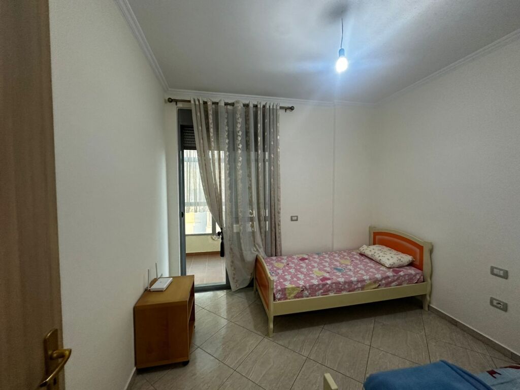 🏡 Apartament 2+1 me qira në Vlorë – Pranë Fjortes