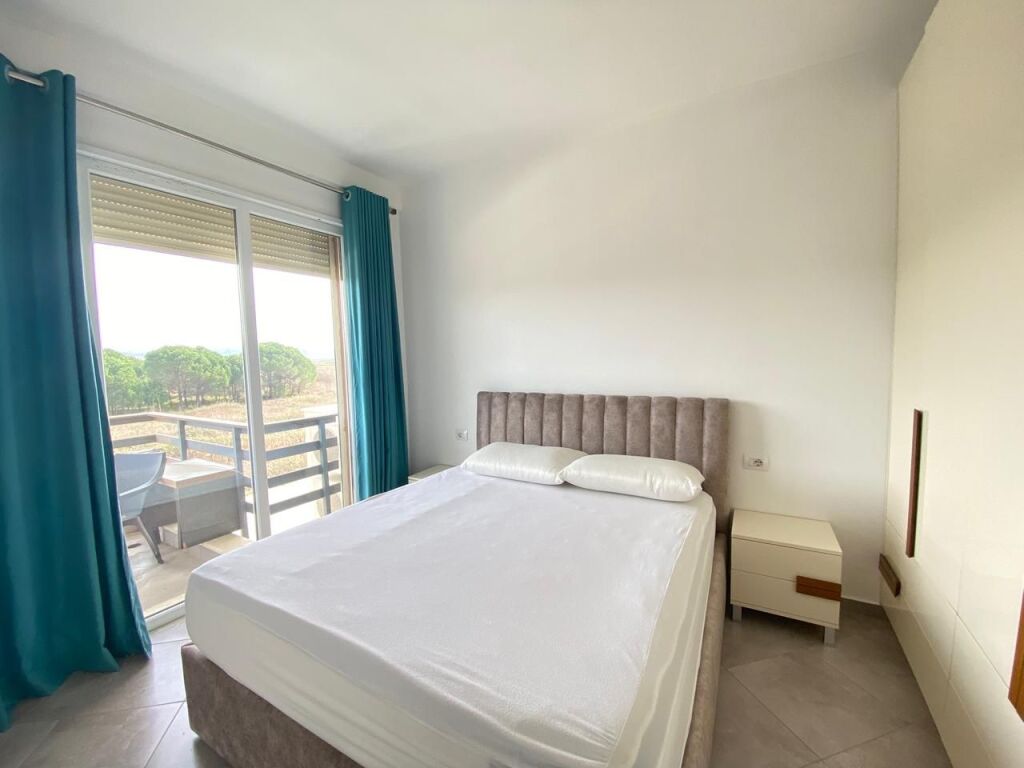 Shitet Apartament 1+1