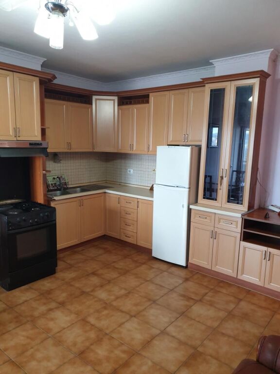 Rent, Apartment 1+1, Building with Arrow..