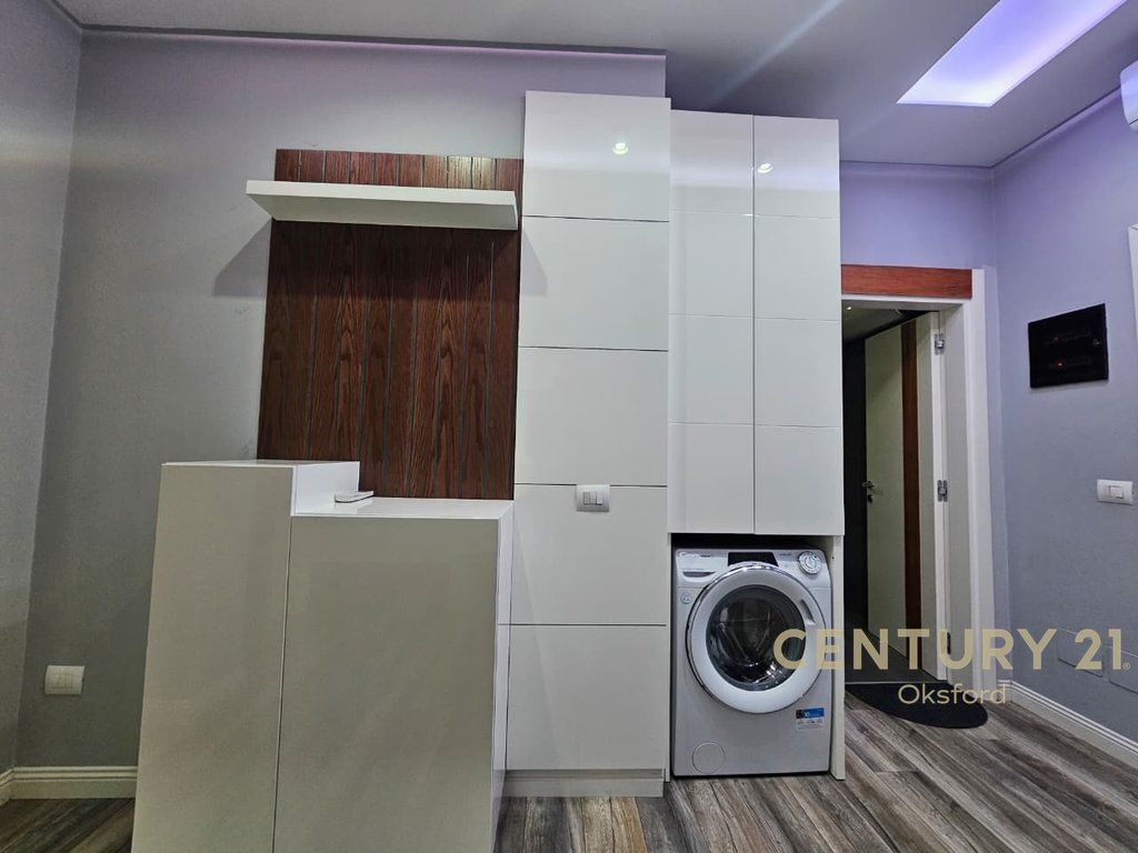 JEPET ME QIRA APARTAMENT 2+1+GARDEROB NE SAUK 650 € /Muaj Sip. Totale  110m2